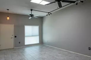 10020 W Royal Oak Rd, Sun City, AZ 85351 - Photo 3