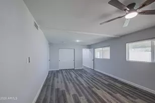 6853 N 36th Dr, Phoenix, AZ 85019 - Photo 25