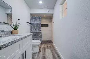 6853 N 36th Dr, Phoenix, AZ 85019 - Photo 27