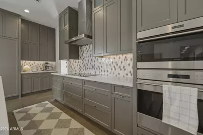 8113 E Del Cadena Drive, Scottsdale, AZ 85258 - Photo 13