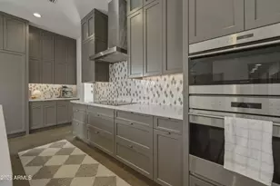 8113 E Del Cadena Dr, Scottsdale, AZ 85258 - Photo 13