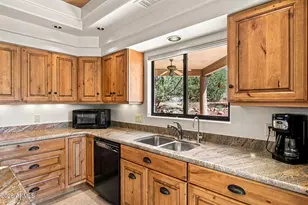 1010 Lee Mountain Rd, Sedona, AZ 86351 - Photo 13