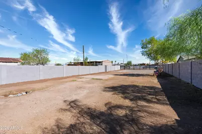 2419 W Yuma Street #4, Phoenix, AZ 85009 - Photo 17