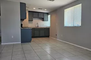 3530 N 63rd Dr, Phoenix, AZ 85033 - Photo 11