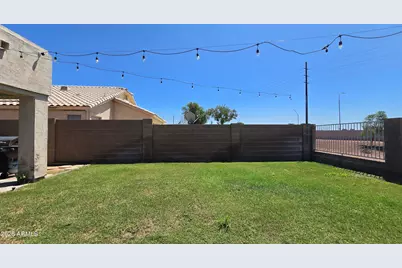 11001 W Almeria Road, Avondale, AZ 85392 - Photo 29
