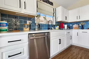 11001 W Almeria Rd, Avondale, AZ 85392 - Photo 15