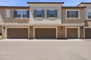 2626 S Sulley Dr, Gilbert, AZ 85295 - Photo 9
