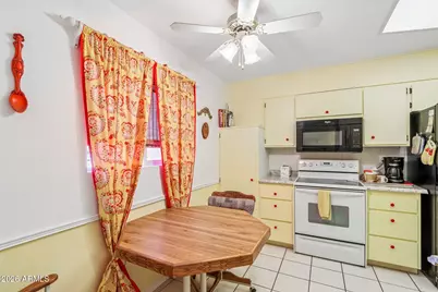 11129 W Jacaranda Drive, Sun City, AZ 85373 - Photo 11