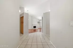225 W Vera Ln, Tempe, AZ 85284 - Photo 5