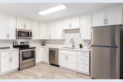 14401 N 35th Place, Phoenix, AZ 85032 - Photo 11