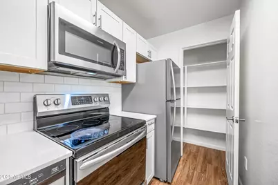 3065 N 67th Avenue #101, Phoenix, AZ 85033 - Photo 7