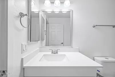3065 N 67th Avenue #101, Phoenix, AZ 85033 - Photo 11