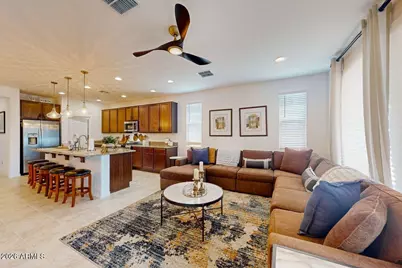 18068 W Amber Ridge Way, Goodyear, AZ 85338 - Photo 5