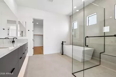 2421 E Aquarius Place, Chandler, AZ 85249 - Photo 9
