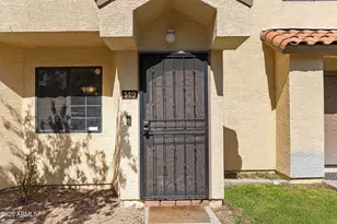 455 S Mesa Dr, Mesa, AZ 85210 - Photo 11