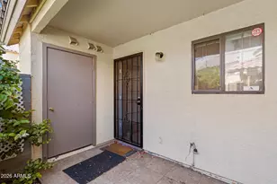 455 S Mesa Dr, Mesa, AZ 85210 - Photo 41