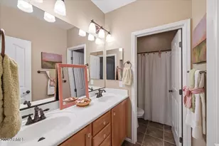 1386 S Pecan St, Gilbert, AZ 85296 - Photo 31