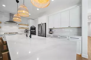 7512 West Odeum Ln, Phoenix, AZ 85043 - Photo 5