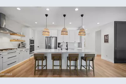 7512 W Odeum Lane, Phoenix, AZ 85043 - Photo 1