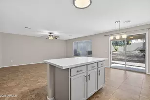 1715 E Branham Ln, Phoenix, AZ 85042 - Photo 9