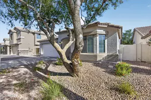 1715 E Branham Ln, Phoenix, AZ 85042 - Photo 3