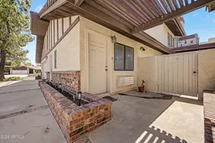 4122 W Paradise Ln, Phoenix, AZ 85053 - Photo 5