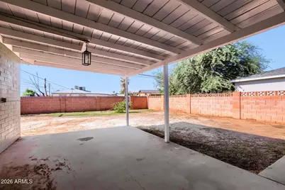 5703 W Sells Drive, Phoenix, AZ 85031 - Photo 21