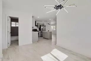 5703 W Sells Dr, Phoenix, AZ 85031 - Photo 7