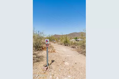 41819 N Central Avenue #-, Phoenix, AZ 85086 - Photo 11
