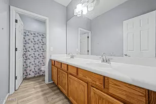 26053 N 68th Dr, Peoria, AZ 85383 - Photo 23