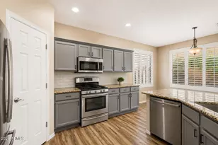 26053 N 68th Dr, Peoria, AZ 85383 - Photo 7