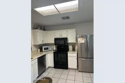 7110 W Laurel Lane, Peoria, AZ 85345 - Photo 5
