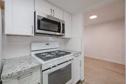 1622 E Campbell Avenue #J, Phoenix, AZ 85016 - Photo 17