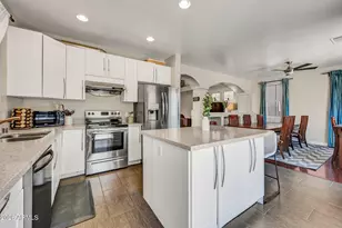 304 W Mountain Sage Dr, Phoenix, AZ 85045 - Photo 23
