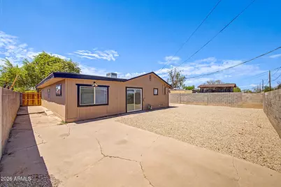 1621 N 37th Drive, Phoenix, AZ 85009 - Photo 3