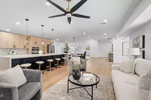 8620 E Sells Dr, Scottsdale, AZ 85251 - Photo 3