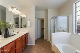2989 S Fisher Ln, Gilbert, AZ 85295 - Photo 13
