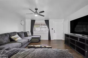 6224 W Berkeley Rd, Phoenix, AZ 85035 - Photo 9