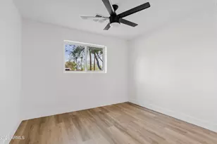 1322 E Catalina Dr, Phoenix, AZ 85014 - Photo 15