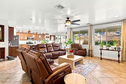 2429 W Hayduk Road, Phoenix, AZ 85041 - Photo 7