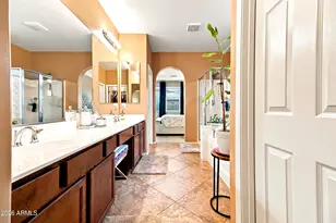 2429 W Hayduk Rd, Phoenix, AZ 85041 - Photo 15