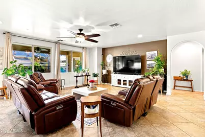 2429 W Hayduk Road, Phoenix, AZ 85041 - Photo 5