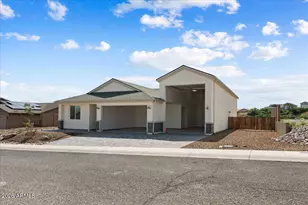 523 Cleopatra Hill Rd, Clarkdale, AZ 86324 - Photo 3