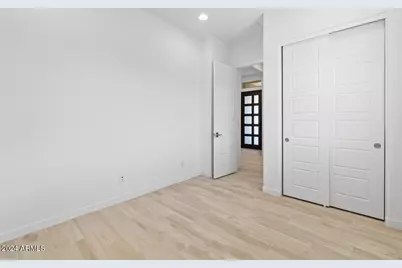 21816 N 59th Street, Phoenix, AZ 85054 - Photo 9