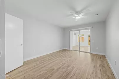 9959 W Hawthorn Drive, Sun City, AZ 85351 - Photo 17