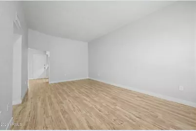 9959 W Hawthorn Drive, Sun City, AZ 85351 - Photo 5