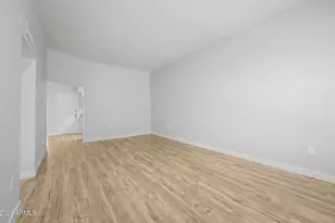 9959 W Hawthorn Dr, Sun City, AZ 85351 - Photo 5