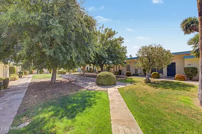 9959 W Hawthorn Drive, Sun City, AZ 85351 - Photo 31