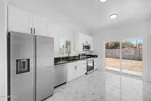 3235 W Vaquero Dr, Eloy, AZ 85131 - Photo 3