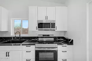 3235 W Vaquero Dr, Eloy, AZ 85131 - Photo 27